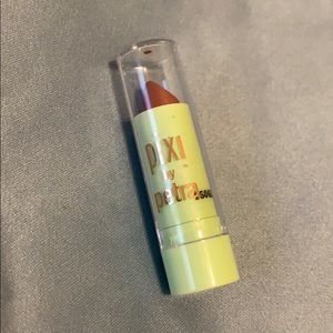 Pixi Mattelustre Lipstick in Rose Naturelle